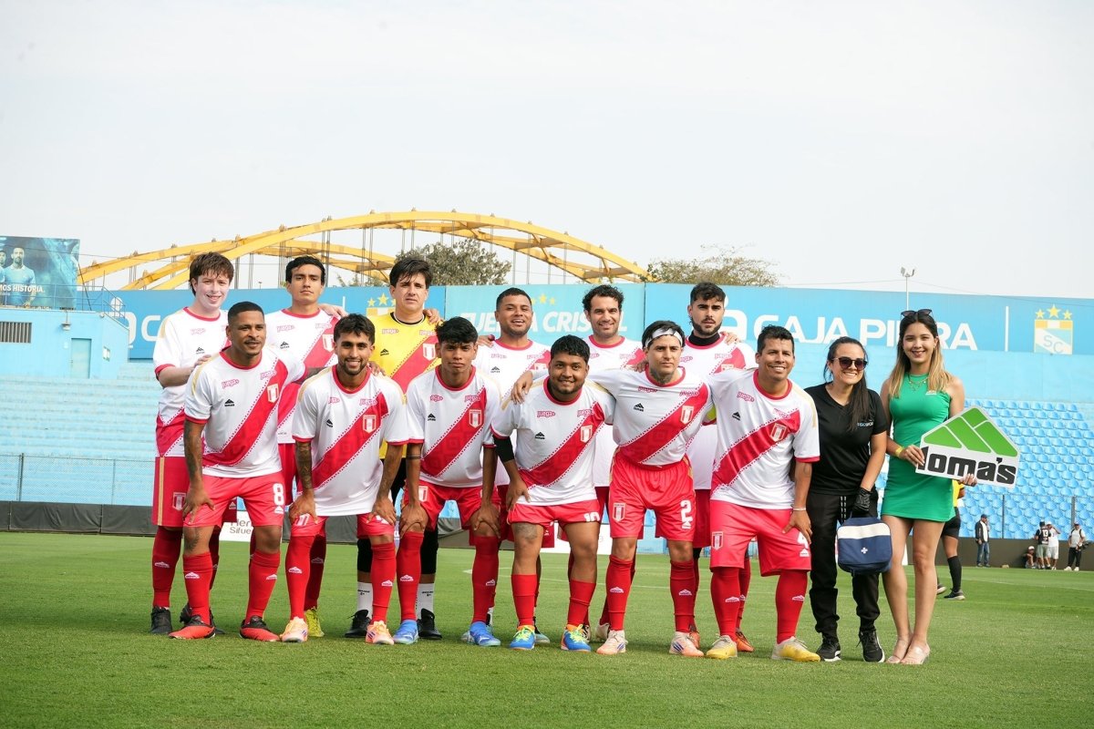 Selección Peruana de Creadores presenta su camiseta oficial en un encuentro histórico - Lomas Sport