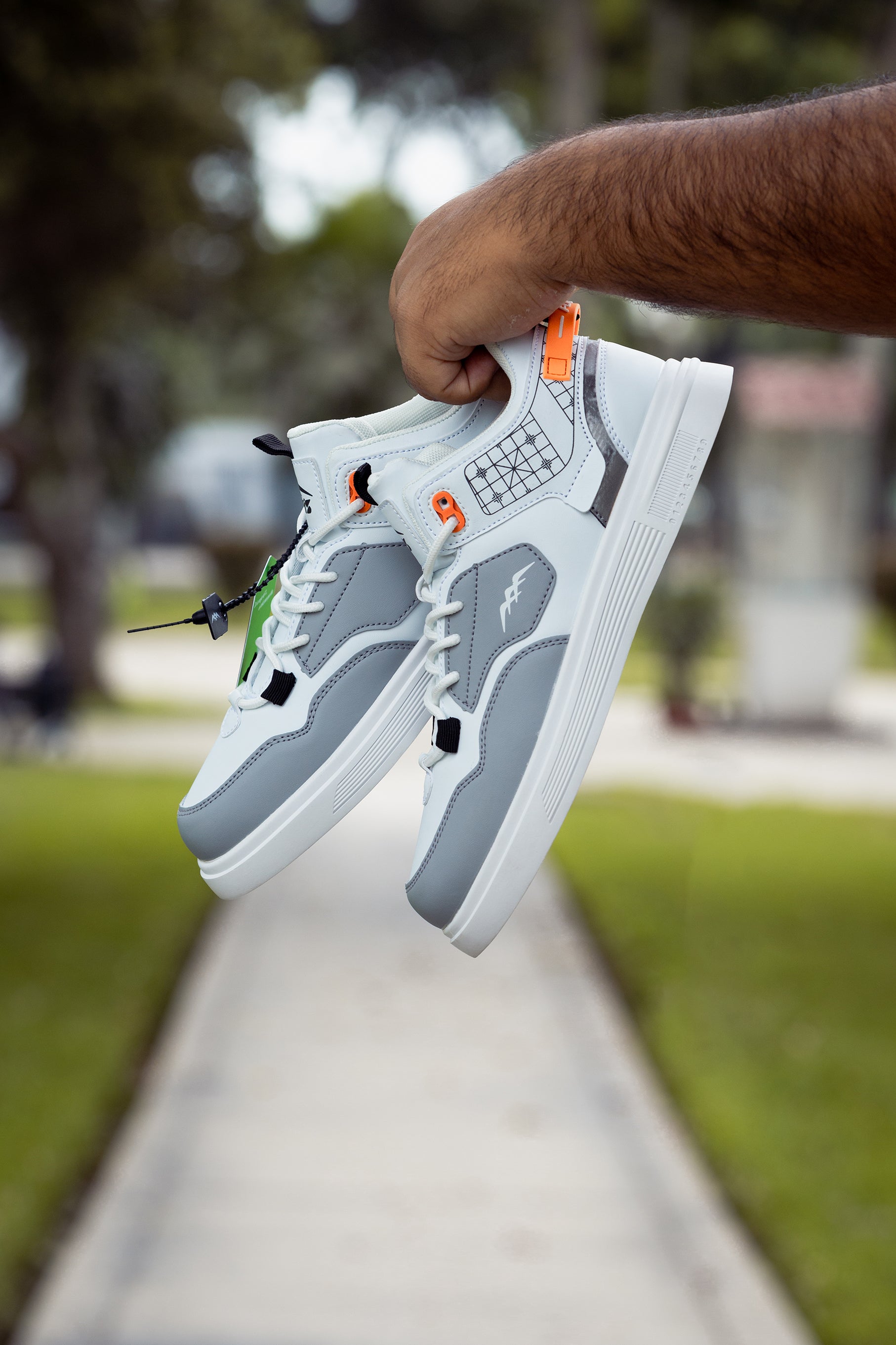 Zapatillas Lomas Force White- Varones
